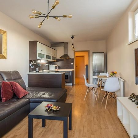 Apartman V Aleji Bratislava Bagian luar foto