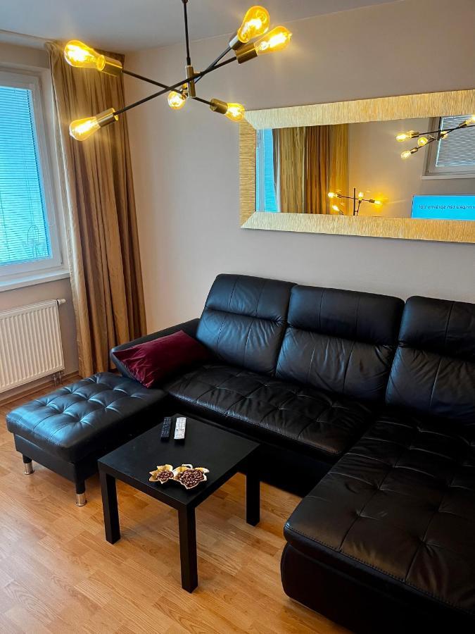 Apartman V Aleji Bratislava Bagian luar foto