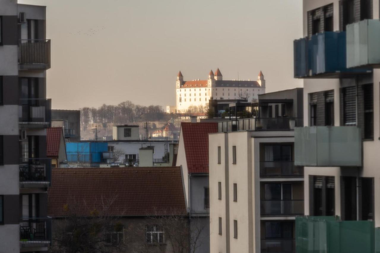 Apartman V Aleji Bratislava Bagian luar foto